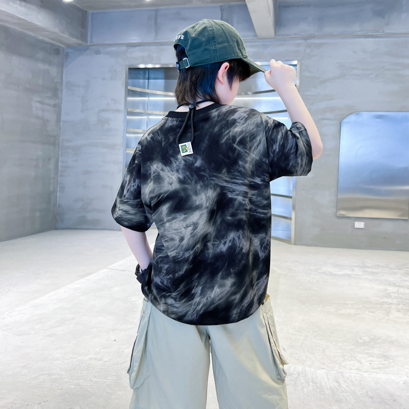 Fiú nyári tie-dye rövid ujjú póló, koreai stílus, laza szabás, hűsítő pamut, 2026 új modell