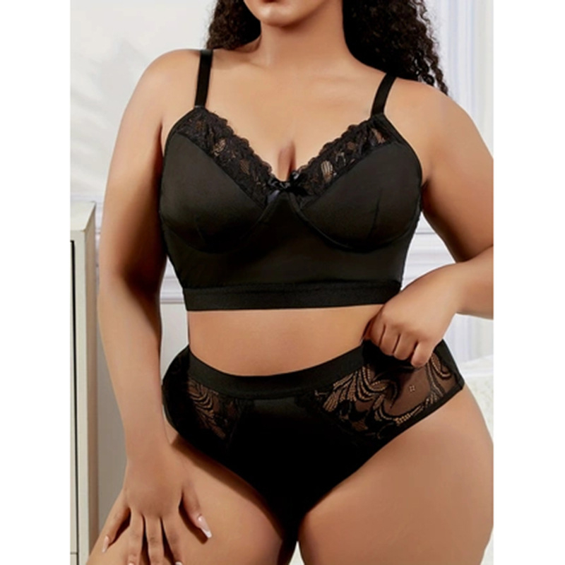 Crni sexy set donjeg rublja za veće veličine, push-up grudnjak