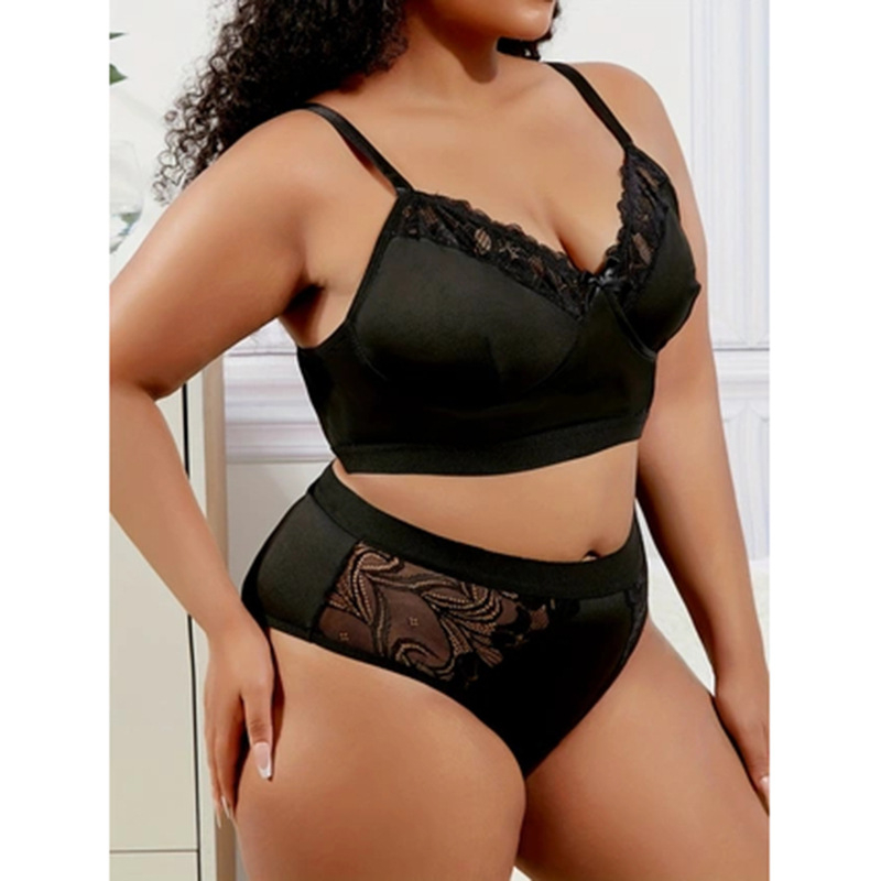 Crni sexy set donjeg rublja za veće veličine, push-up grudnjak