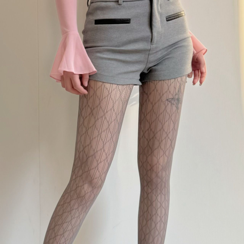 Seksi mrežaste čarape s dijamantnim jacquard uzorkom, tanke crne, vizualno izdužujuće za proljeće i jesen