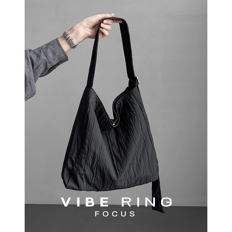 Relaxed Life Tote torba – minimalistički ležerni stil, za svakodnevnu upotrebu, proljeće/ljeto 2025