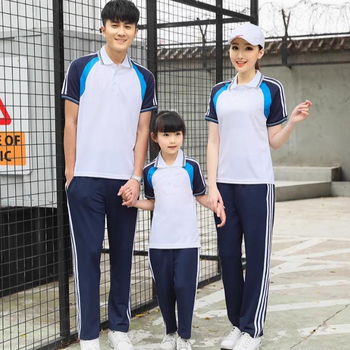 Prilagođeni set školskih uniformi s kratkim rukavima za srednjoškolce, kratka majica i hlače, ljetna odjevna kombinacija za otvorenje sportskog događaja
