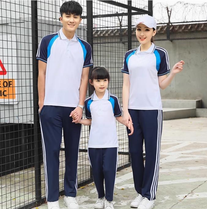 Prilagođeni set školskih uniformi s kratkim rukavima za srednjoškolce, kratka majica i hlače, ljetna odjevna kombinacija za otvorenje sportskog događaja
