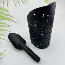 Lopatica za pijesak, pješčani sat, detektor metala i sito za filtriranje — alat za plažu