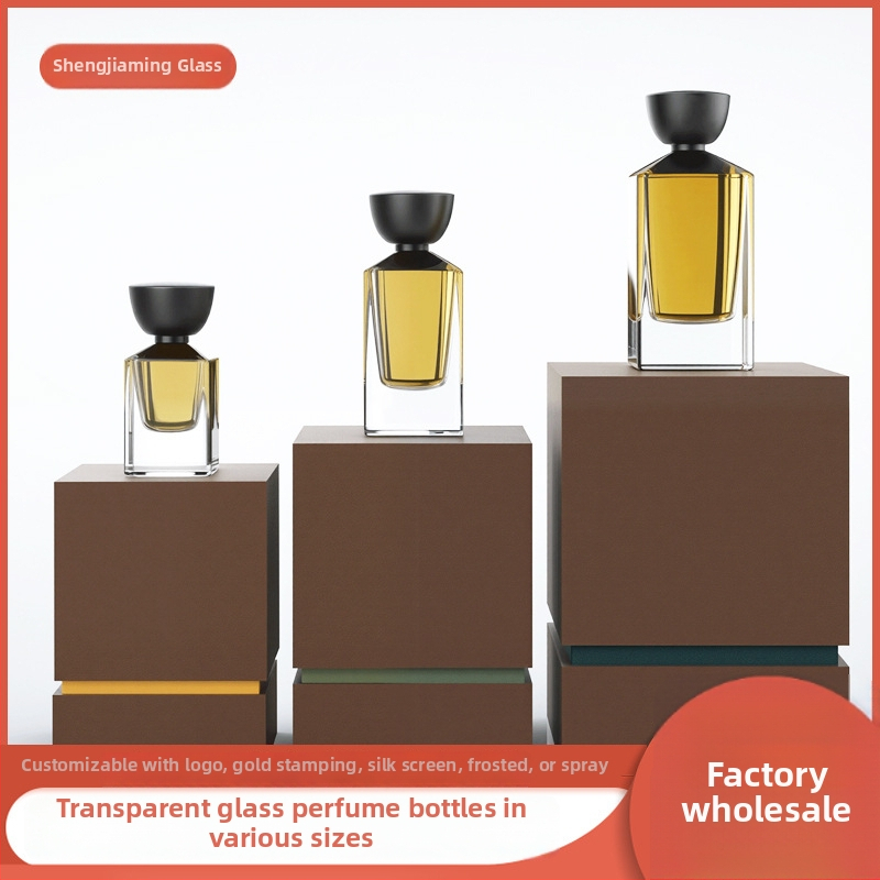 Négyzet alakú üvegparfümösüveg vastag alappal, pumpás permetező, átlátszó utántöltő üveg, bőrkezelési mintákhoz, 100 ml / 50 ml / 30 ml