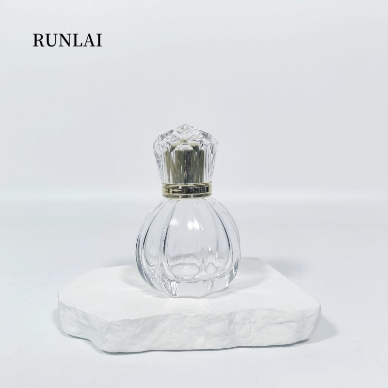 50 ml-es tök alakú, szabálytalan üvegparfüm készlet szórófejjel