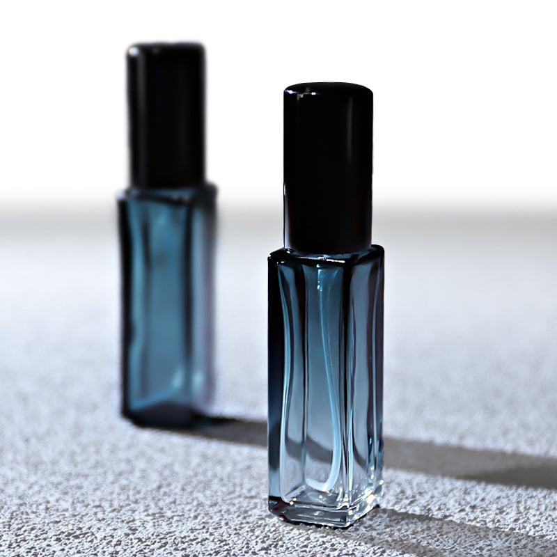 Gradiens kék négyzet alakú sprayüveg, üres parfüm mintatároló üveg, 10 ml és 5 ml