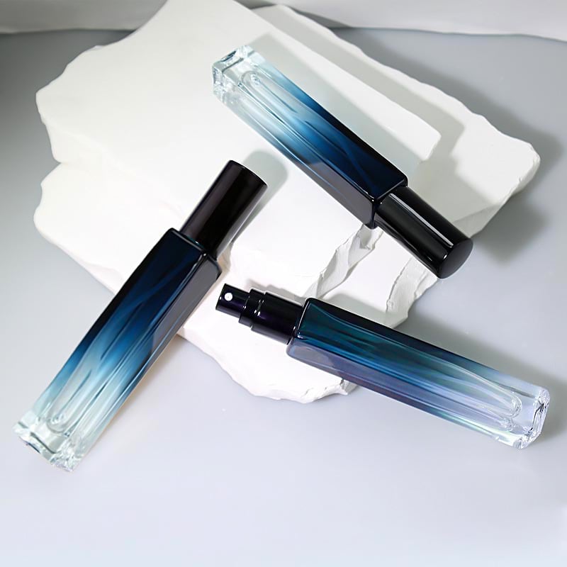 Gradiens kék négyzet alakú sprayüveg, üres parfüm mintatároló üveg, 10 ml és 5 ml
