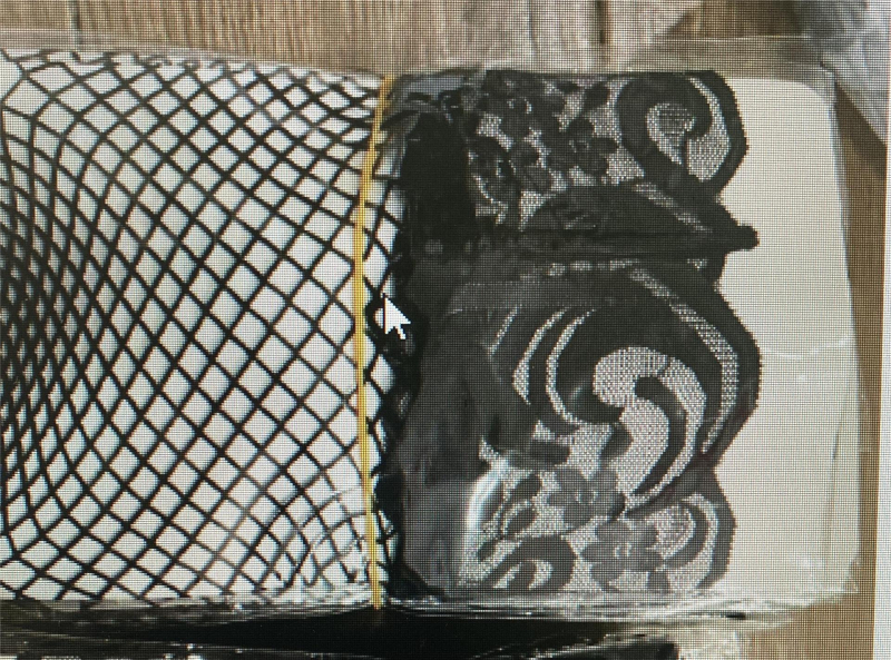 Crne mrežaste čarape iznad koljena s crvenim rubom i retro čipkastim rubom, seksi mrežaste