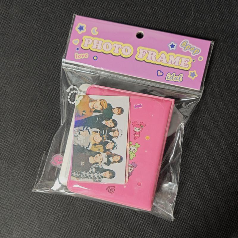 Crtić K-Pop album za kartice, 20 stranica, 40 mjesta za kartice, s akrilnim privjeskom