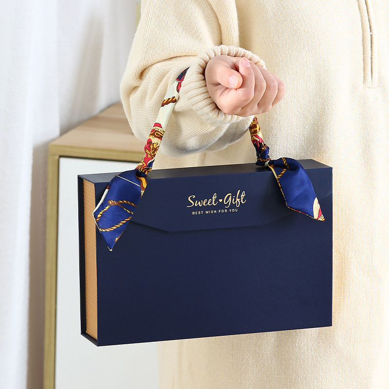 Set portabil de cutii cadou cu capac — cutii goale pentru nunți, cadouri pentru domnișoarele de onoare și cutii pentru bomboane, cu șal de mătase, disponibile în dimensiuni mici, medii și mari