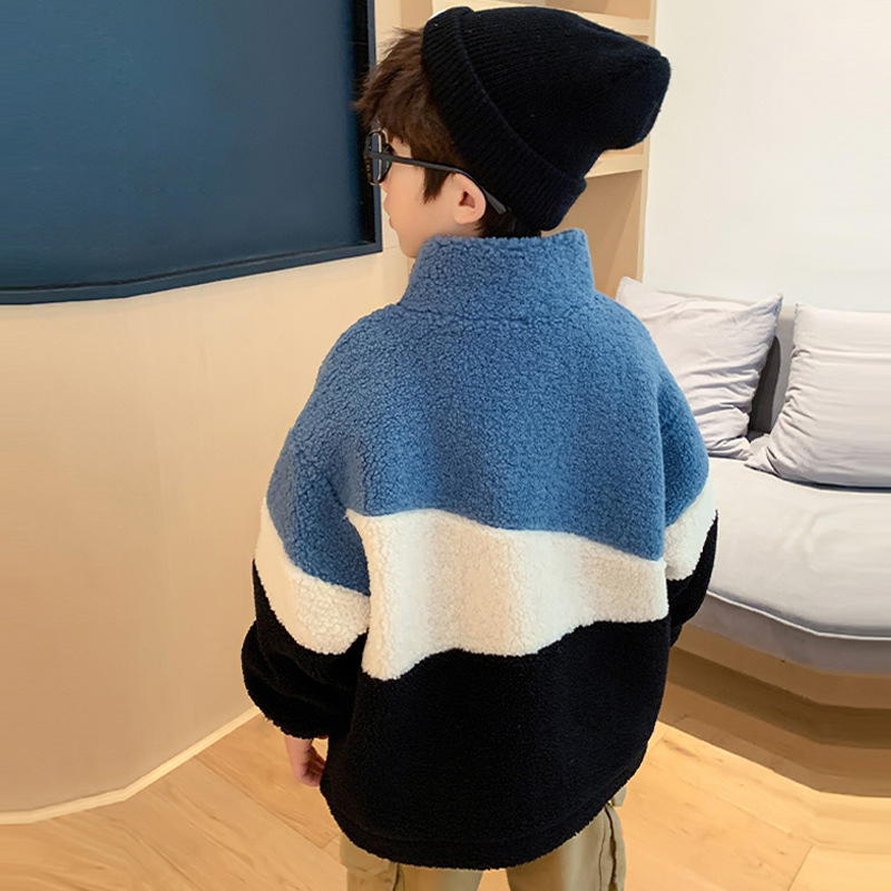 Gyermekeknek készült lambswool fleece-béléssel ellátott vastag kabát, koreai stílusú, meleg külsőruha közepes és nagy testmagasságú gyerekeknek