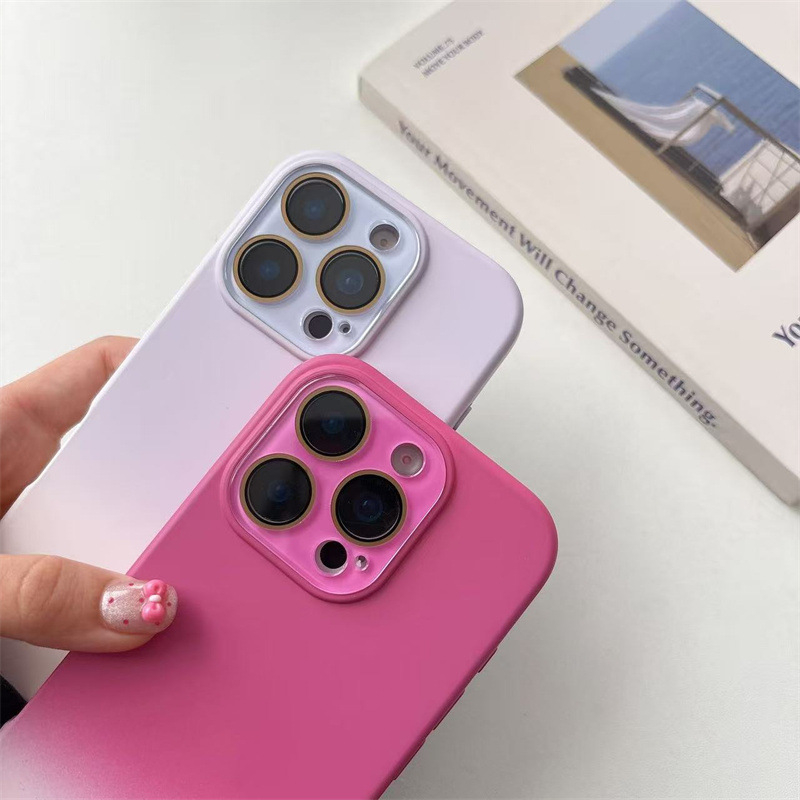 Futrola za iPhone 17 od tekućeg silikona s zaštitom leće, plavi gradient