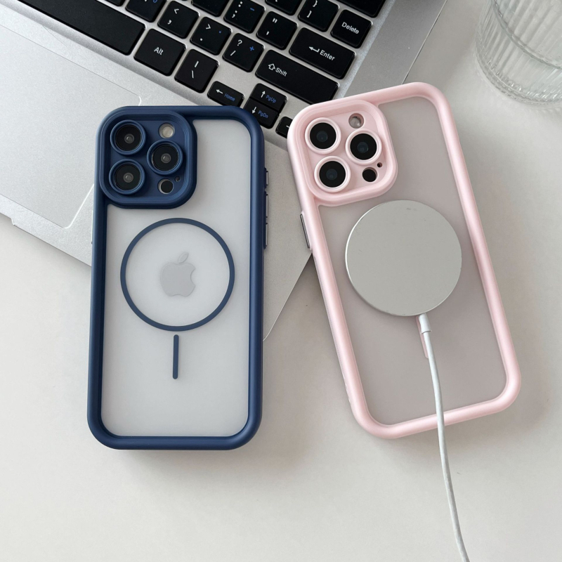 Husă dublă magnetică din PC, cu finisaj mat, pentru iPhone 15 Pro Max, albă – protecție anti-cadere