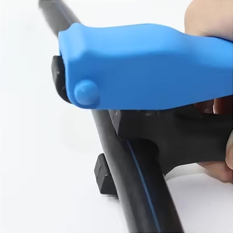 Găuritor manual de 4 mm pentru țevi PE, cu duză de picurare și atomizator micro