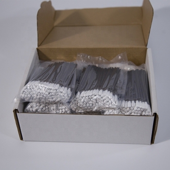 Bețișor de curățare fără praf cu cap de fibre poliesterice, tijă neagră, pentru curățarea instrumentelor într-un spațiu curat, personalizabil