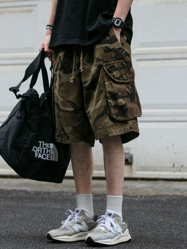 Retro radničke kamuflažne šorceve za muškarce, ljeto, širok kroj, pet inča inseam, gradski streetwear.