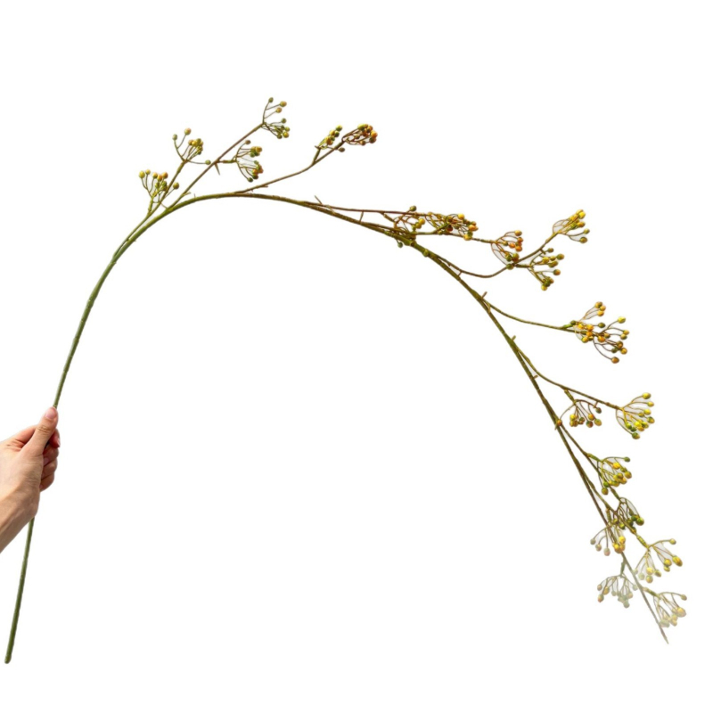 Plantă artificială verde cu fruct de trandafir și viță de sud — aranjament floral de birou în stil Wabi-Sabi Zen, cu linii atârnate