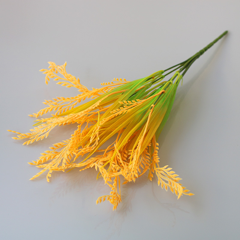 Buchet cu știuleți de grâu artificiali și boabe galbene de orez – decor pentru casă și decor de nuntă