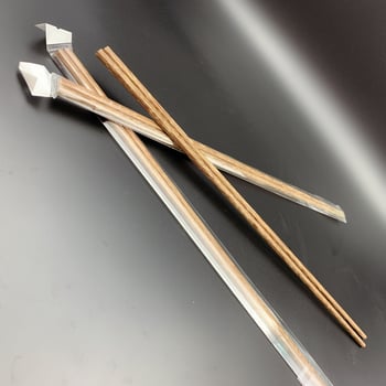 Ξύλινα chopsticks από μασίφ ξύλο, σχέδιο φτερού κοτόπουλου, μακρύτερα για κατσαρόλα και τηγάνισμα, κουζίνα