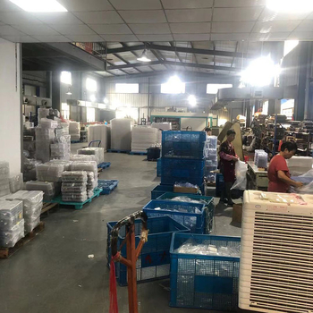 Tavă PET de unică folosință, ovală, pentru alimente reci; farfurie pentru prăjituri și deserturi, finisaj auriu-silver