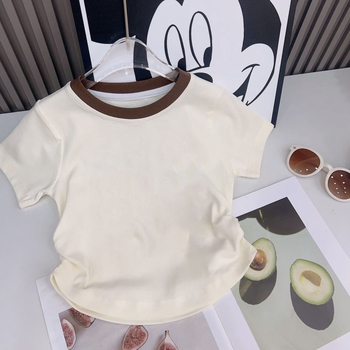 Lányok számára nyári rövid ujjú crop felső patchwork dizájnnal
