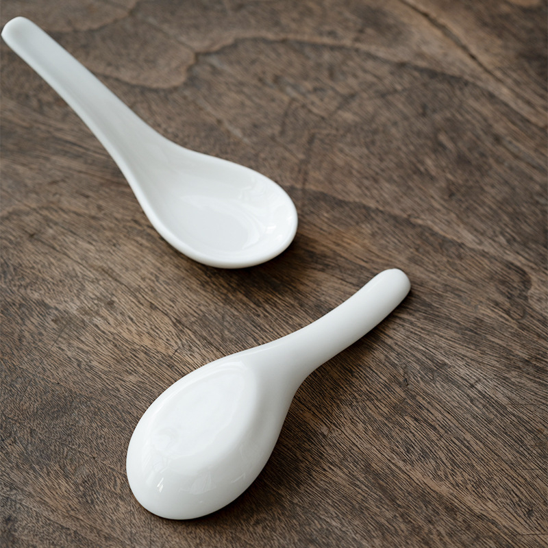 Lingură de supă din porțelan alb Dehua, fund plat, ceramică, 15 ml