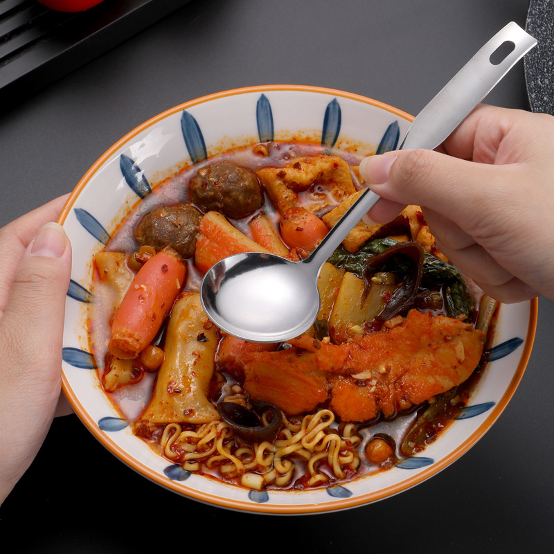 Set personalizat de ustensile de bucătărie din oțel inoxidabil 304 — spatulă, lingură cu găuri, lingură de strecurare, lingură de supă
