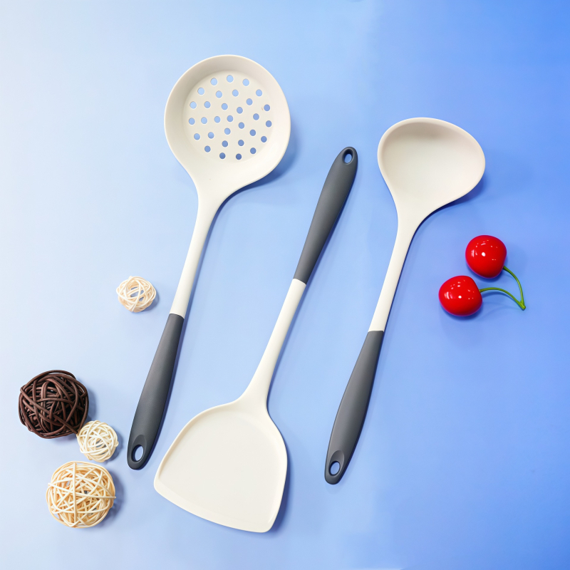 Xin'an set silicon bucătărie: silicon de calitate alimentară, rezistent la temperaturi înalte, două nuanțe gri-alb, toate într-un singur set: spatulă, lingură de supă și lingură de sită.