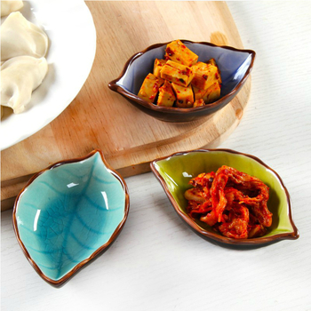 Vas ceramic în formă de frunză pentru ulei, oțet și condimente, model floral, stil minimalist modern, rezistent la microunde