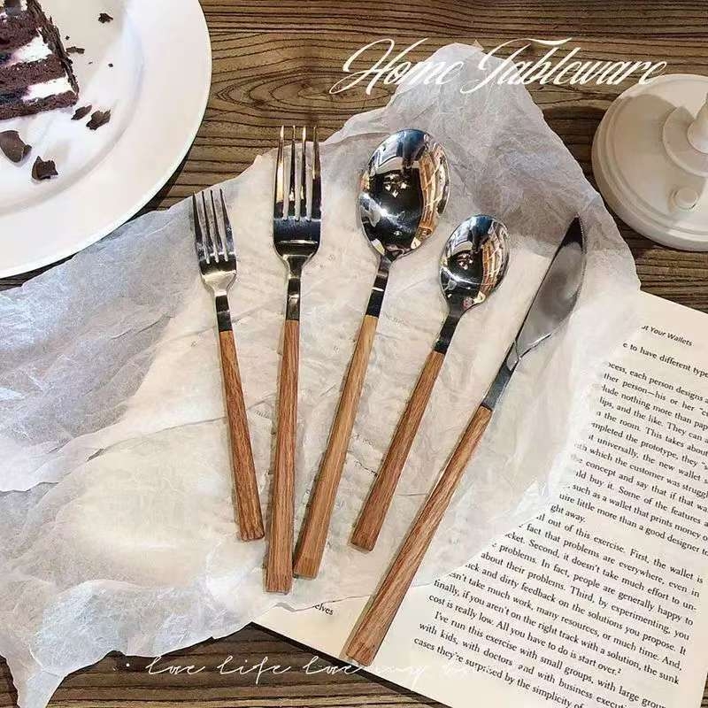 Set tacâmuri pentru steak din oțel inox 410 – cuțit, furculiță și lingură de desert, mâner lung, stil franțuzesc
