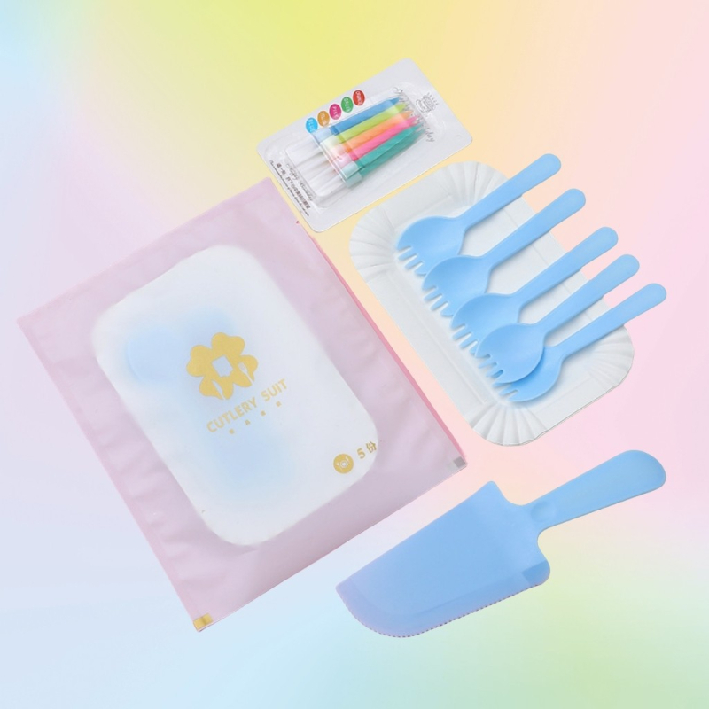 Set tacâmuri de unică folosință pentru tort de ziua de naștere, farfurii și furculițe din plastic, pentru uz casnic, ambalate individual
