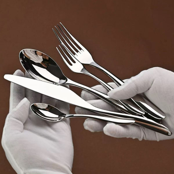 Set tacâmuri din oțel inoxidabil Lyon – cuțite și furci, lingură de desert, cuțit pentru friptură, design modern pentru uz casnic