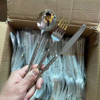 Set tacâmuri occidentale, 3 piese (cuțit, furculiță, lingură), cu model ciocănit și motiv diamant rotund, din oțel inoxidabil 304, pentru uz casnic sau hotel/restaurante