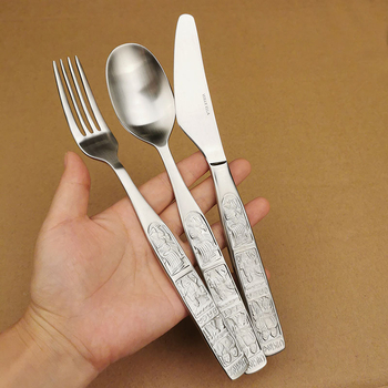 Set tacâmuri occidentale din oțel inoxidabil 18/10 – cuțit, furculiță și lingură (lingură de supă, lingură de masă)