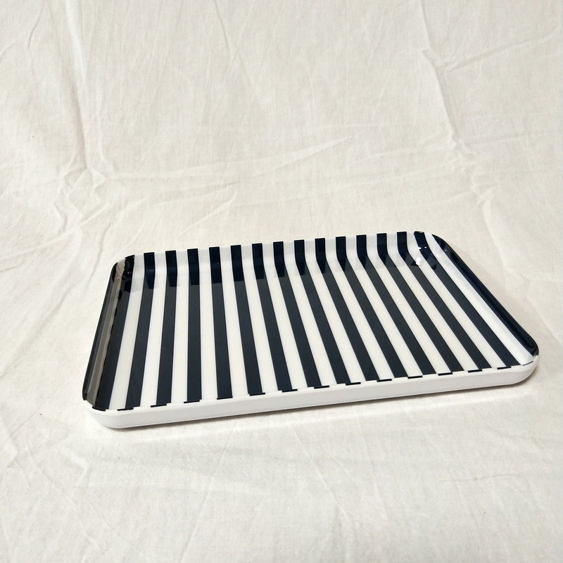 8-palcová melamínová tácka s napodobením porcelánu, štvorcová servisná platňa na chlieb, koláče a dezerty, moderný minimalistický štýl s pruhmi