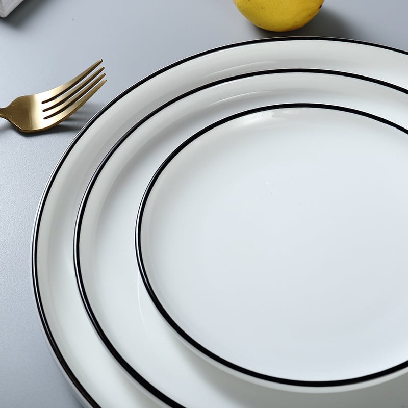Okrúhly porcelánový tanier v nordickom minimalistickom štýle – pre západné jedlá, pizzu a steak
