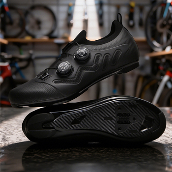 Prozračne cipele za biciklizam za cestu, planinu i unutarnju upotrebu, model D-002, kompatibilne s clipless pedalama, sustav samozaključavanja.
