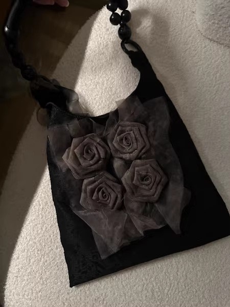 Platnena tote torba s retro kineskim stilom s printom ružnih cvjetova, plisirana, velika kapaciteta, svila podstava, magnetsko zatvaranje, za svakodnevnu upotrebu.
