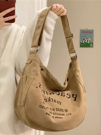 Ženska platnena torba s printom slova, velikog kapaciteta, crossbody stil, proljeće 2026 moda