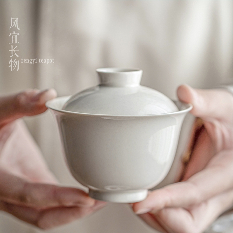 Porcelánová šálka na čaj s viečkom, glazúra zo rastlinného popela, minimalistický štýl Song, ručná práca