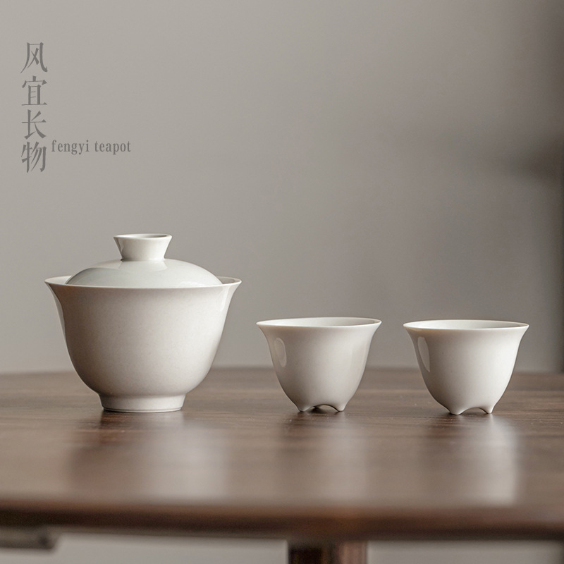 Porcelánová šálka na čaj s viečkom, glazúra zo rastlinného popela, minimalistický štýl Song, ručná práca