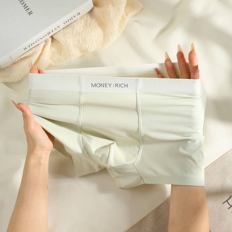 Bezšivne muške bokserice od Ice Silk, prozračne ljetne gaće, boja mliječno-bež
