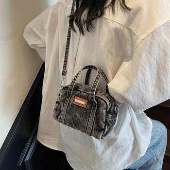 Geantă din denim crossbody cu design de pernă, formă pătrată mică, stil coreean