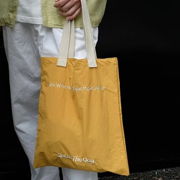 Taška z plátna so vlastným logom, výšivkou a zipsom, univerzálna dámska taška na rameno