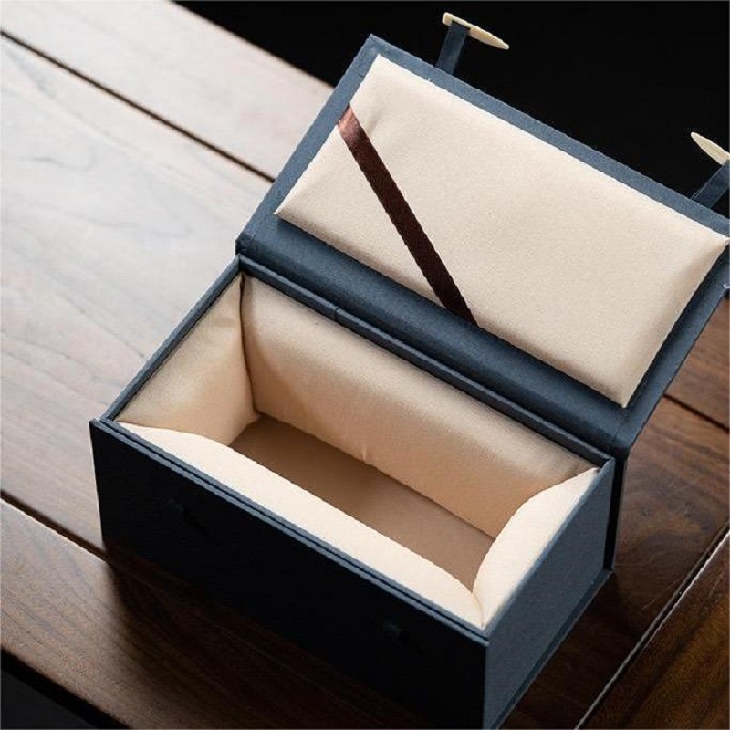 Porcelánová váza s obalovým boxom, starožitné kultúrne ozdoby a socha Budhu, modrý ľanový brokátový box, veľká prázdna darčeková krabička