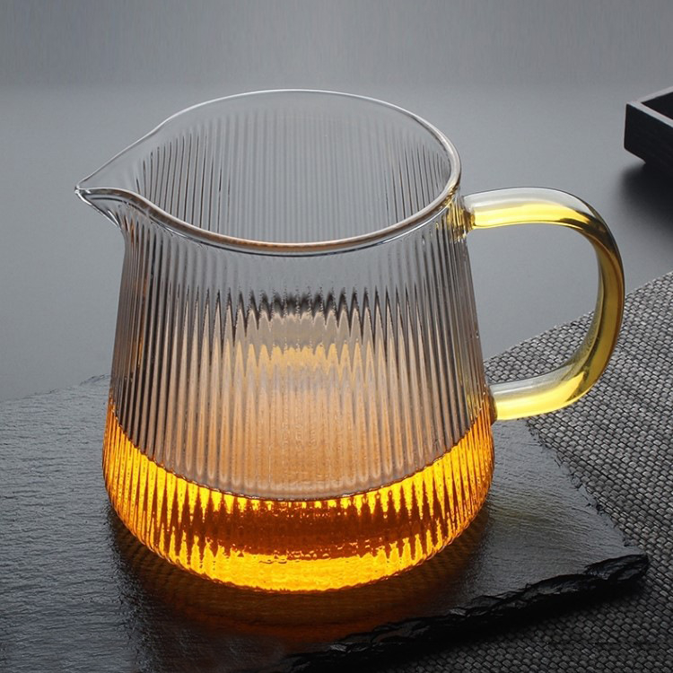 Set Gongfu de ceai din sticlă transparentă, cu ceașcă de distribuție în dungi și tavă de ceai cu filtru, stil japonez