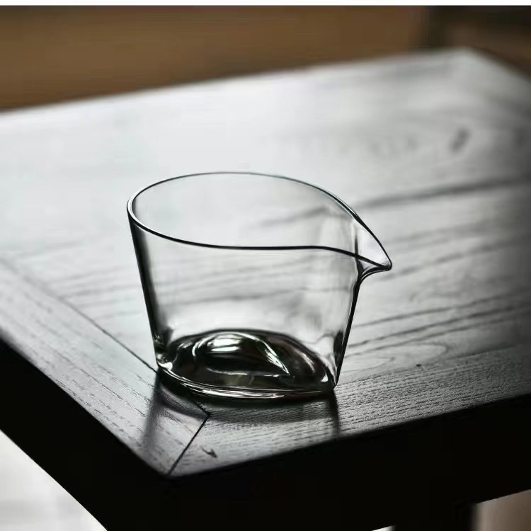 Set de ceai din sticlă borosilikat transparentă, formă de inimă, cu divizor pentru ceai, fabricat manual