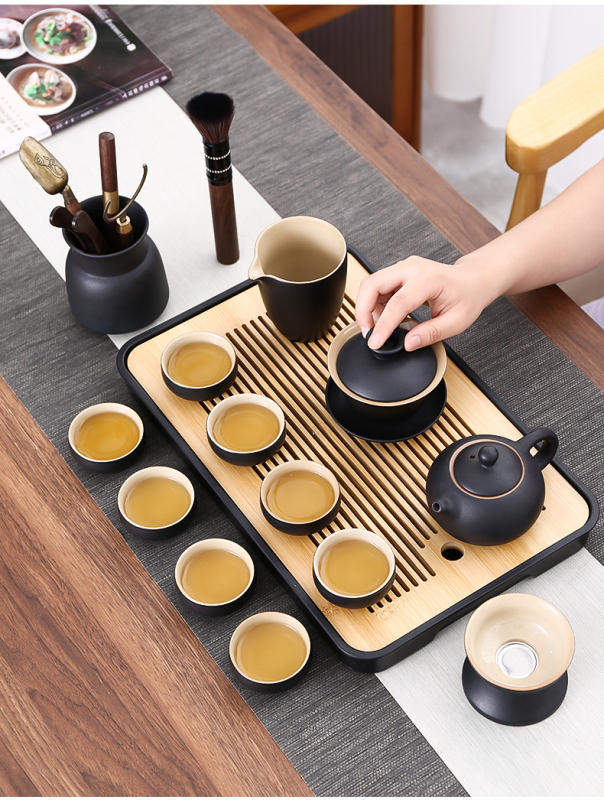 Ceainic din ceramică negru, capacitate 200 ml, cu mâner lateral unic, pentru living și birou