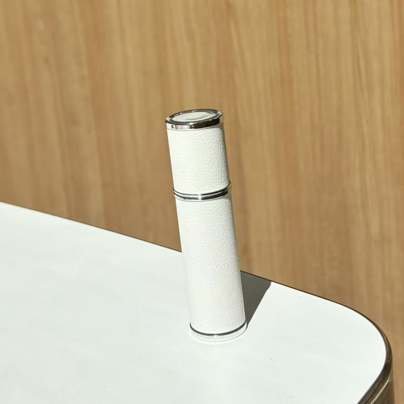 5 ml bőrből készült parfümös üveg, utazáshoz, elegáns, hordozható, üres mintaszóró